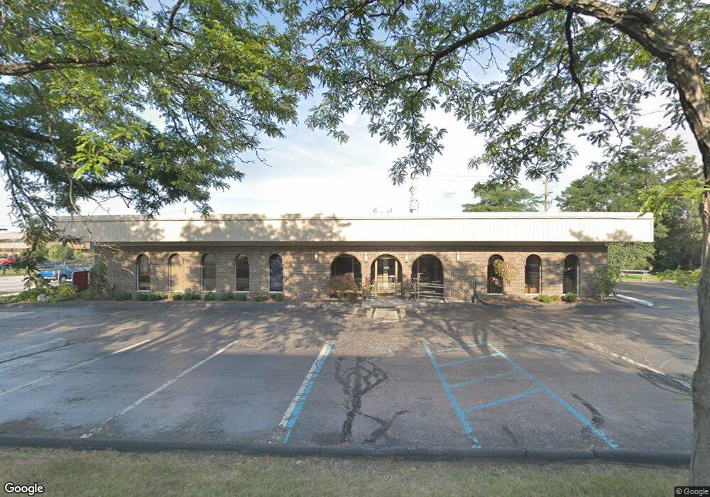 1263 W Square Lake Rd, Bloomfield Hills, MI 48302 - photo 1