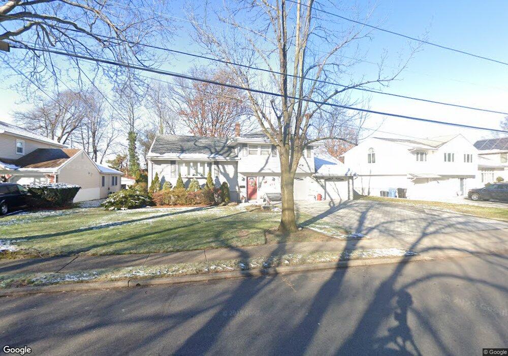 371 Elmwood Dr, Paramus, NJ 07652 - photo 1