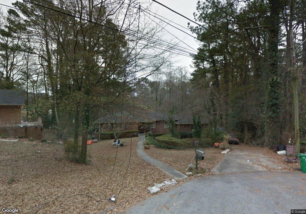 555 Doyal Mills Ct, Stone Mountain, GA 30083 - photo 1