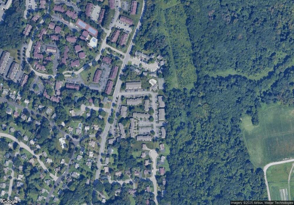 8 Knightsbridge unit D, Poughkeepsie, NY 12603 - photo 1