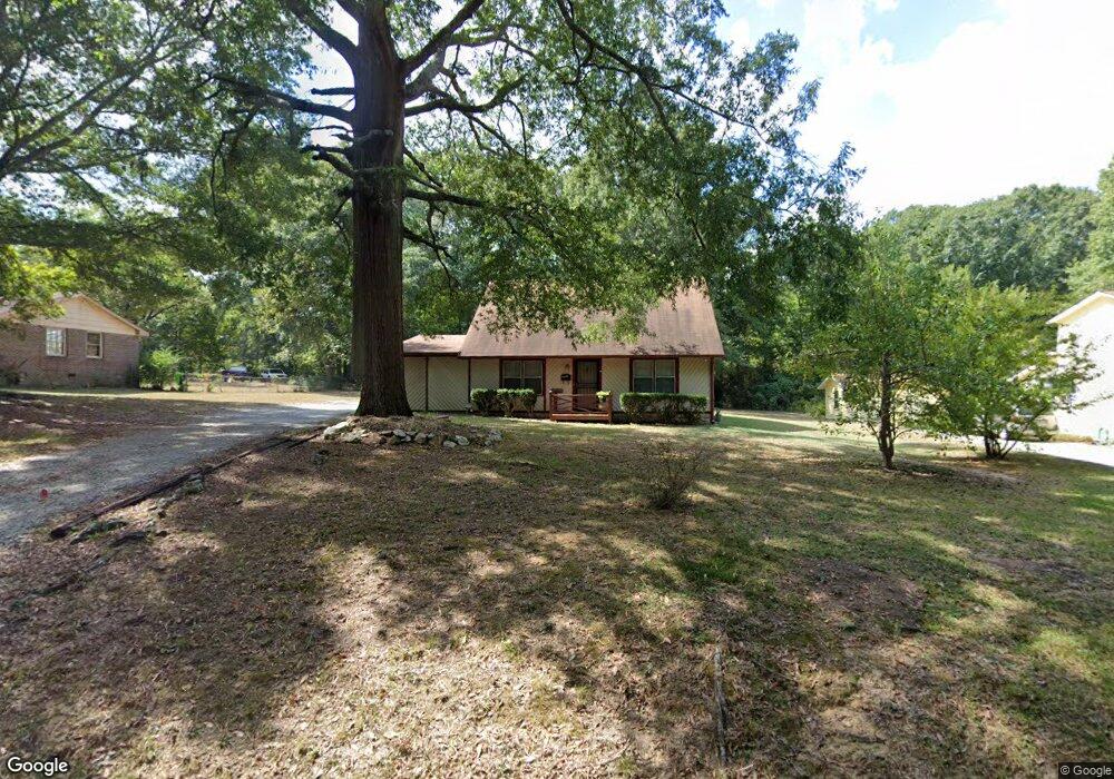 176 Crowder St, Barnesville, GA 30204 - photo 1