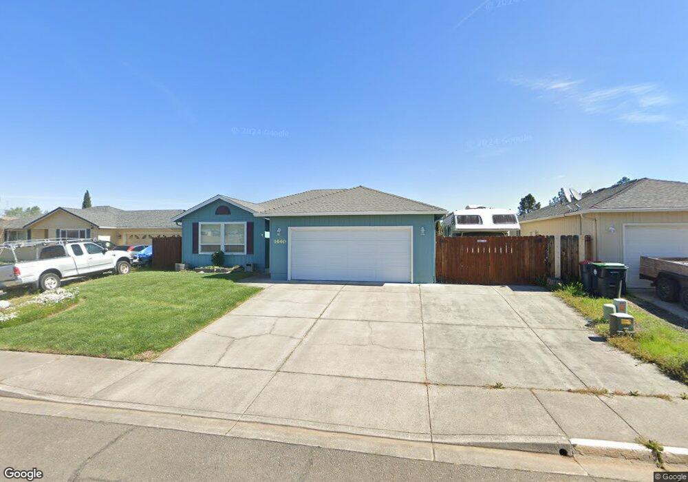 1440 Vista Dr unit 9, Central Point, OR 97502 - photo 1