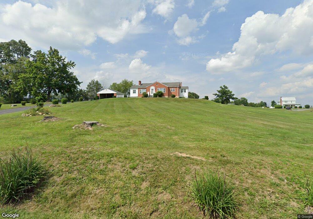 126 Glover Cir, Staunton, VA 24401 - photo 1