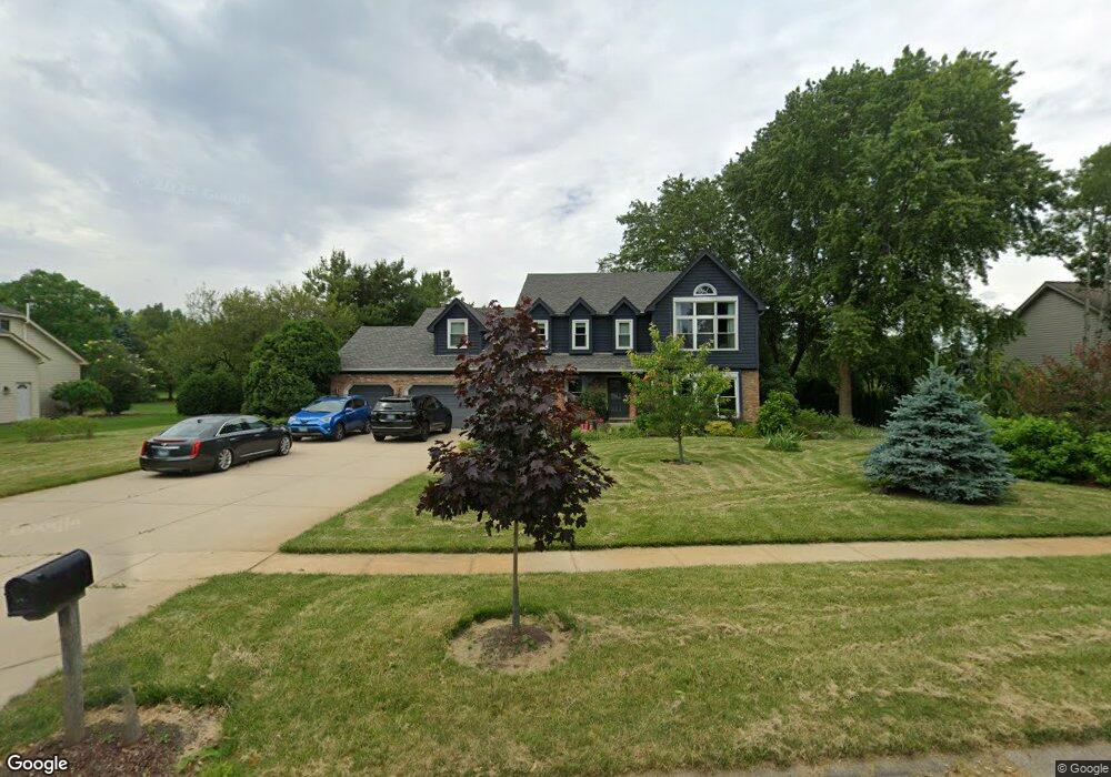 23740 W Deer Chase Ln, Naperville, IL 60564 - photo 1