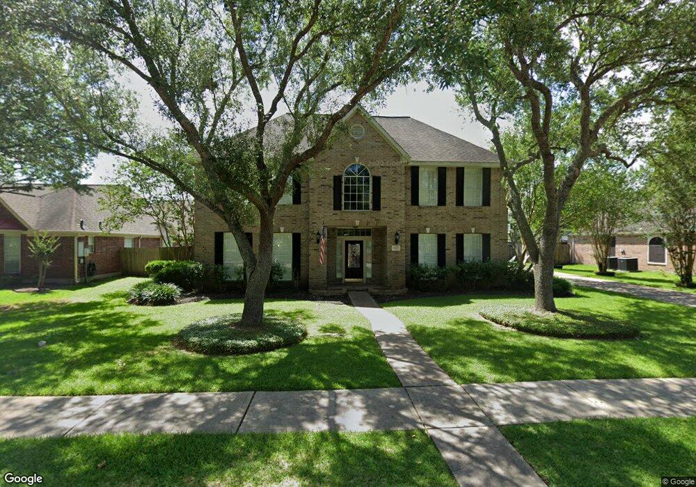 1215 Red Wing Dr, Friendswood, TX 77546 - photo 1