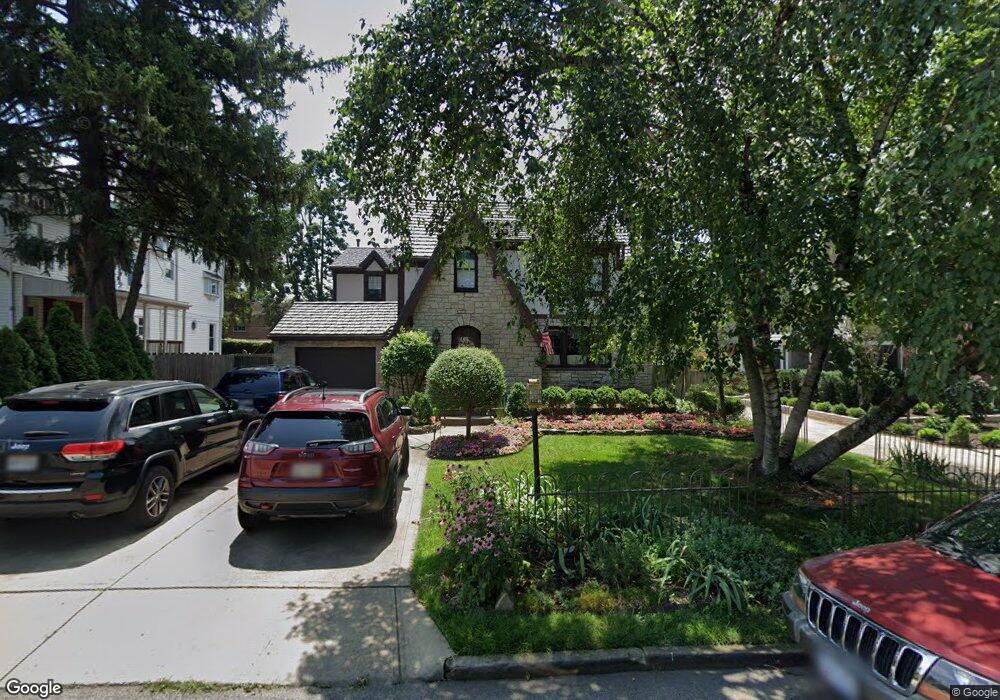 33 W Dunedin Rd, Columbus, OH 43214 - photo 1