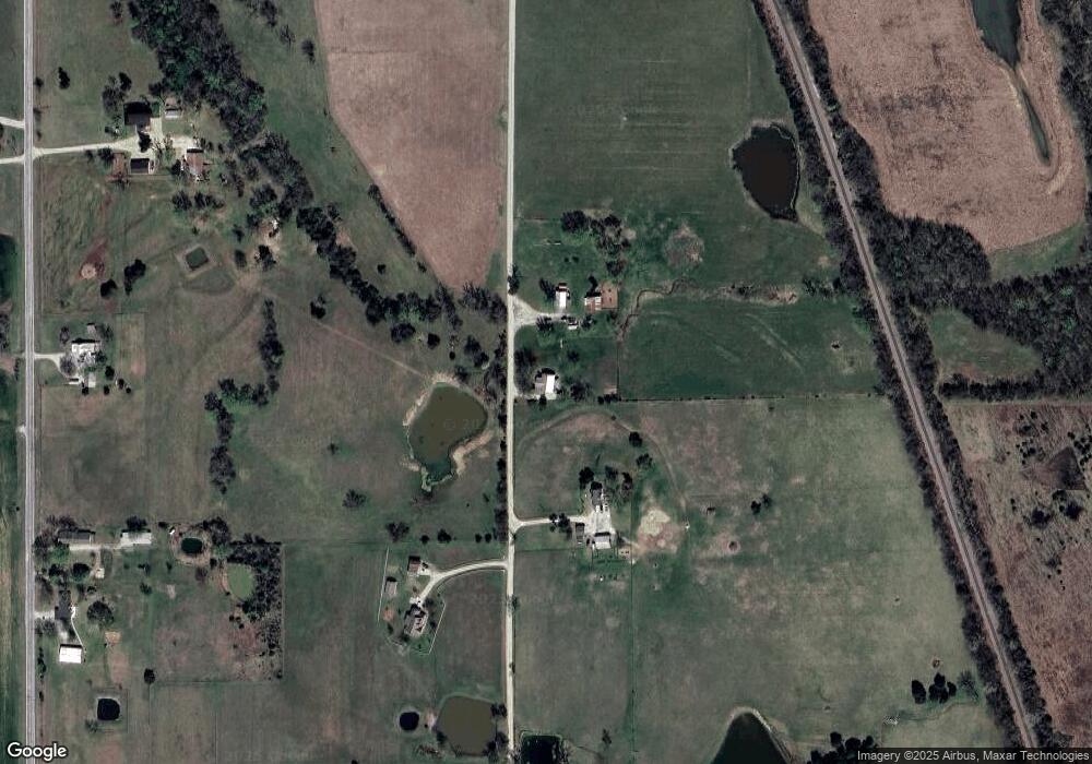 20081 Spring Hill Rd, Parsons, KS 67357 - photo 1