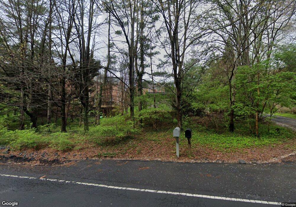 1158A Swinks Mill Rd, McLean, VA 22102 - photo 1