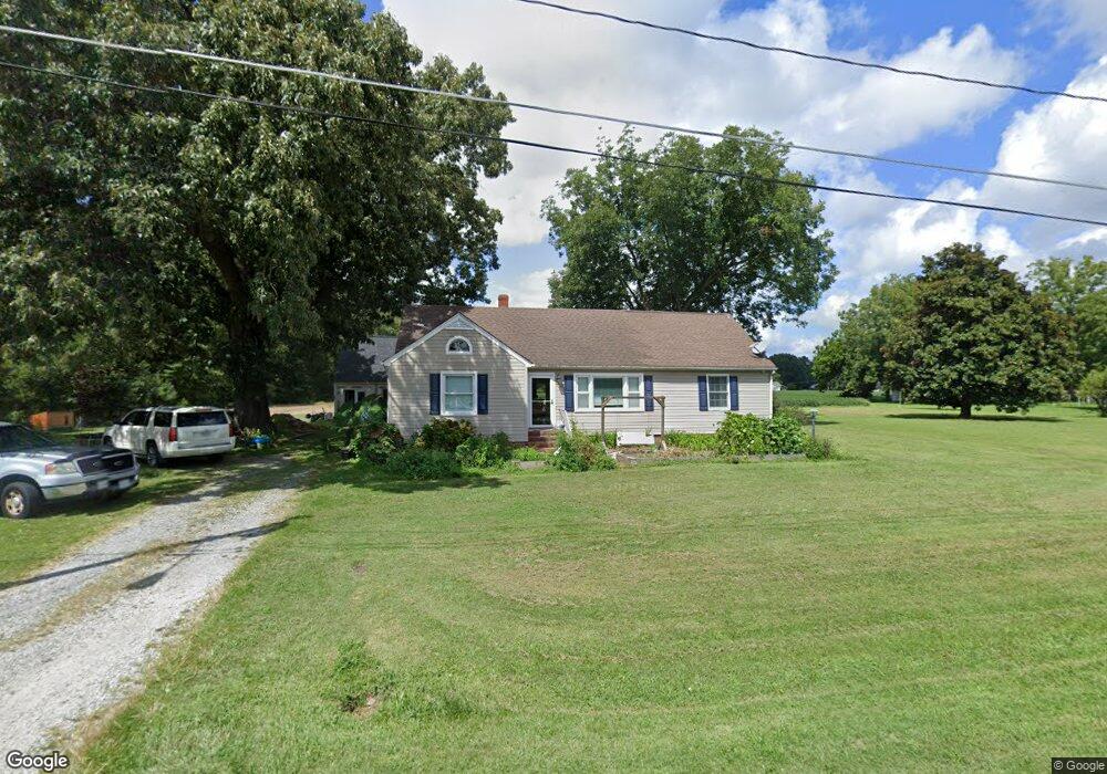 1120 E Magnolia Ave, West Point, VA 23181 - photo 1