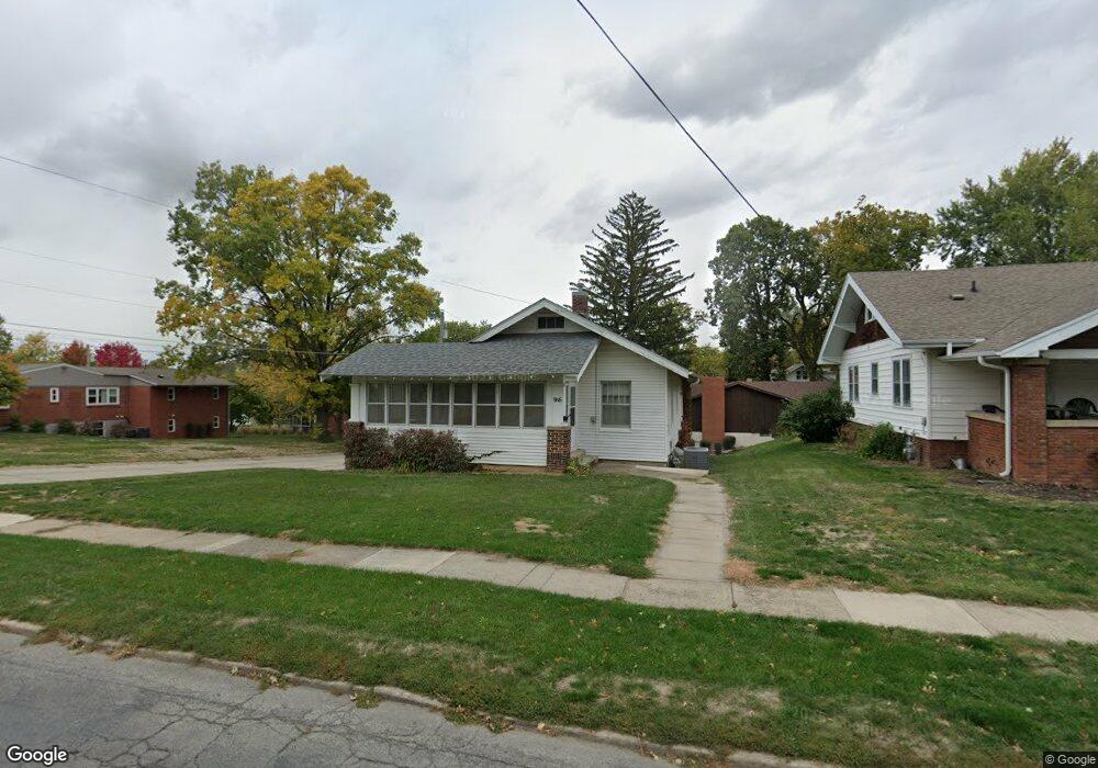 916 S 5th Ave W, Newton, IA 50208 - photo 1