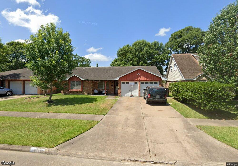 11034 Caribbean Ln, Houston, TX 77089 - photo 1