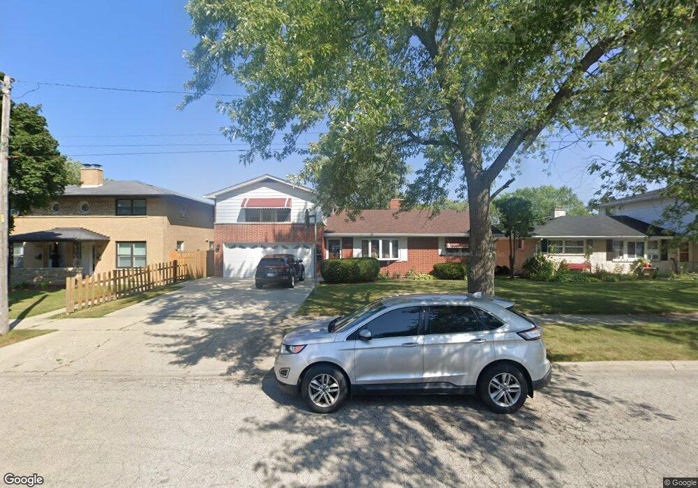 709 Carney Ave, Waukegan, IL 60085 - photo 1