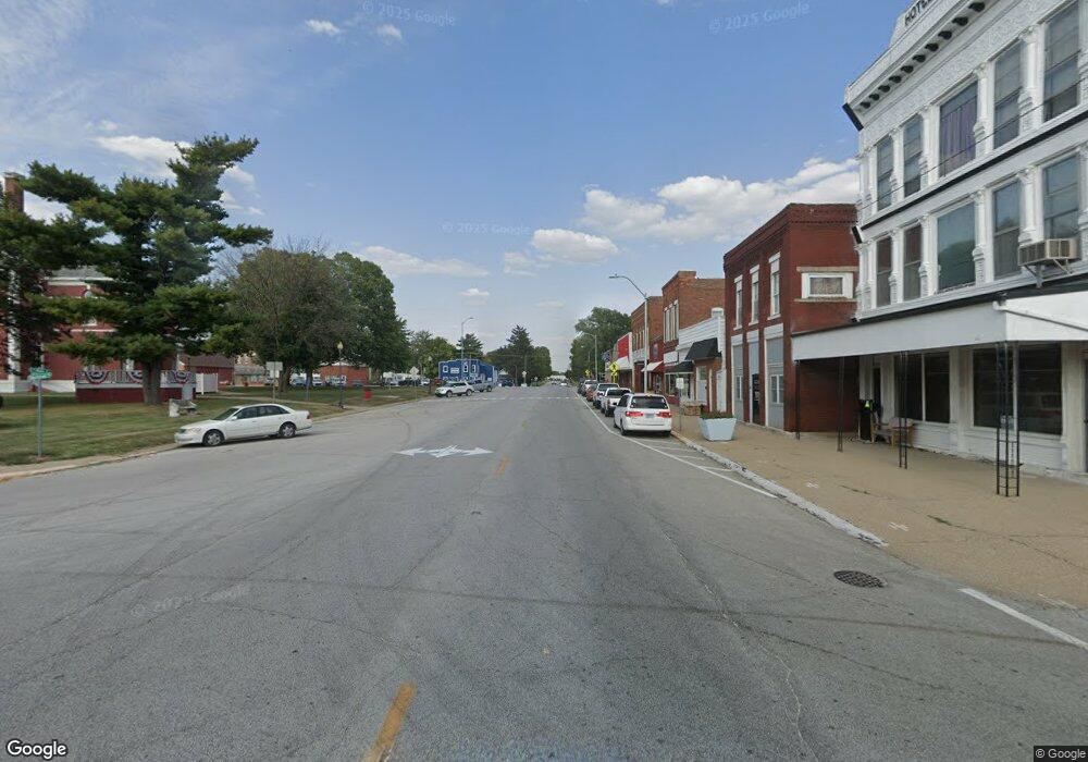 332 McHenry Street St, Virginia, IL 62691 - photo 1