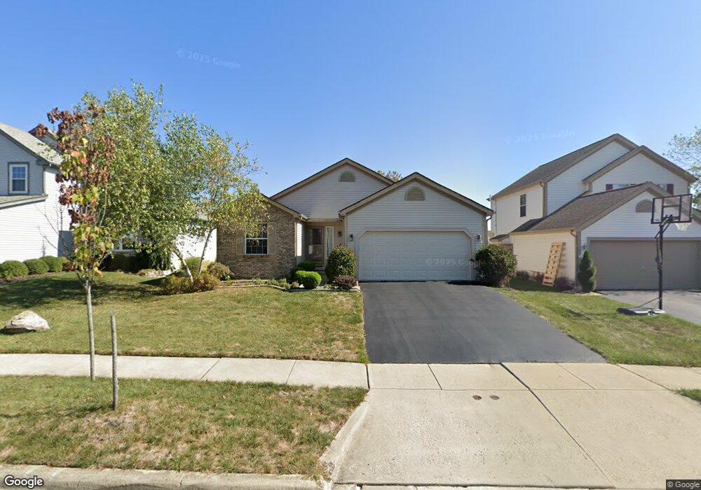 9206 Stream Pebble Dr, Columbus, OH 43240 - photo 1