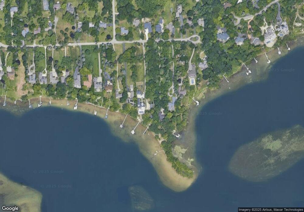 5945 Upper Straits Blvd, West Bloomfield, MI 48324 - photo 1