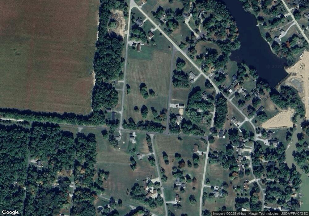 979 Krupp Dr, Perry Township, OH 45118 - photo 1