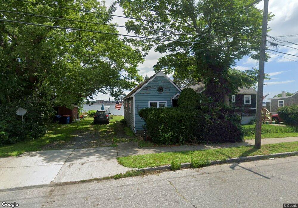 1524 Padanaram Ave, New Bedford, MA 02740 - photo 1