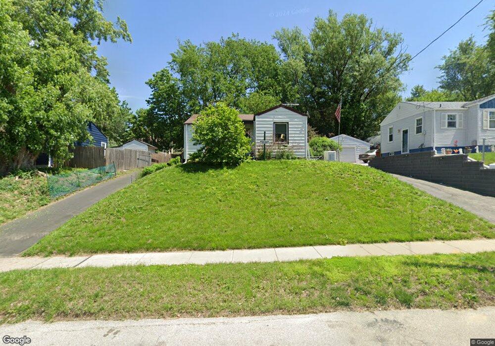 1311 E 33rd St, Des Moines, IA 50317 - photo 1