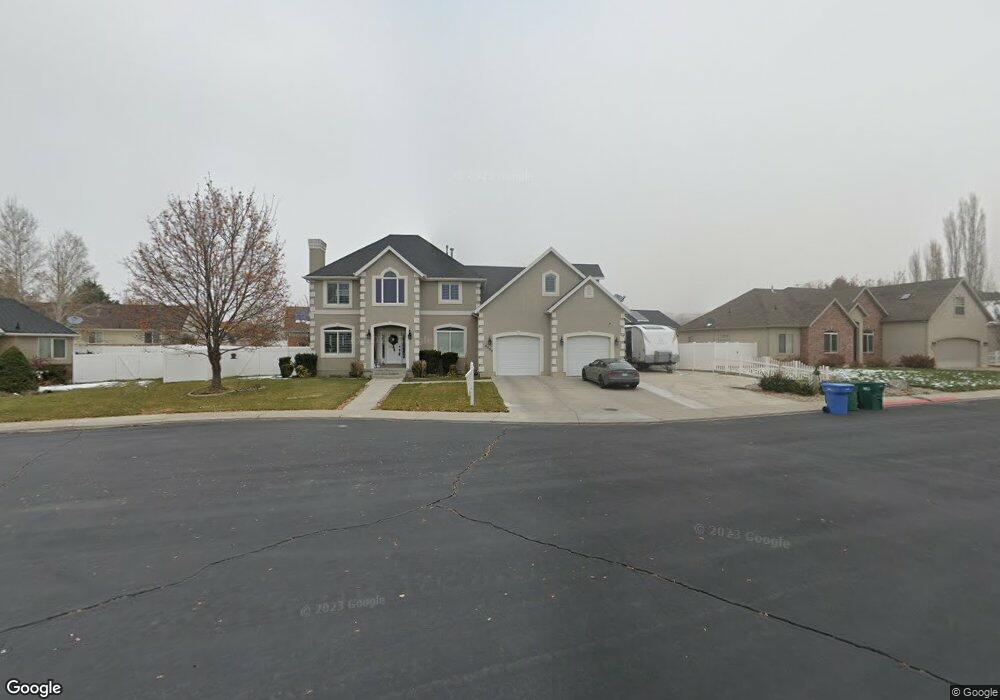 4552 W Windsor Cir, Cedar Hills, UT 84062 - photo 1