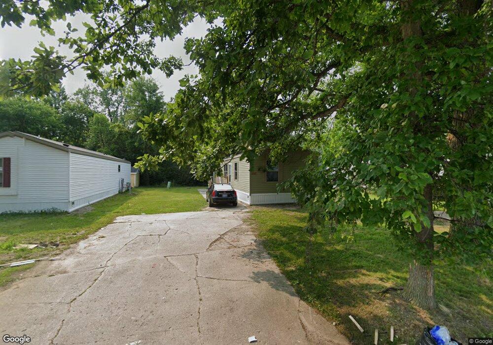 2332 Aurora Ave, Flint, MI 48504 - photo 1