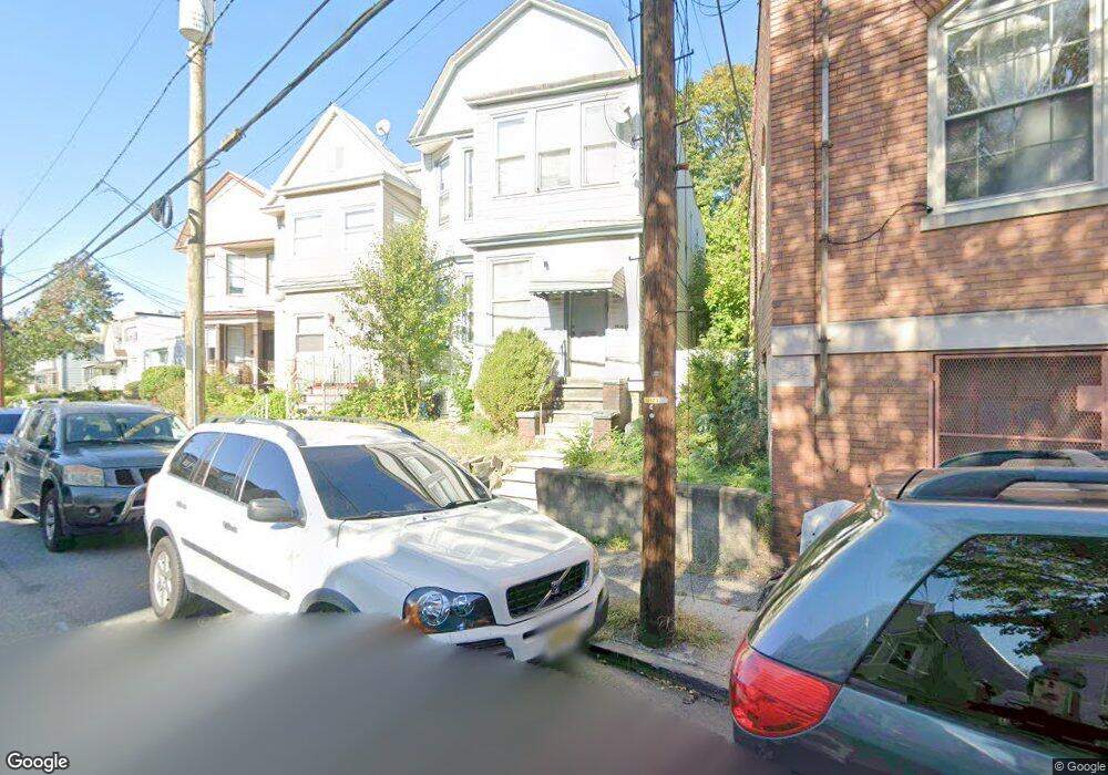 256 Pearsall Ave, Jersey City, NJ 07305 - photo 1
