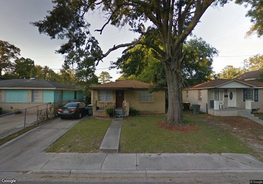 824 W 50th St, Savannah, GA 31405 - photo 1