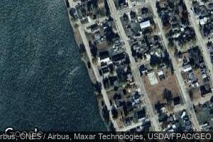 615 Lake St, Sabula, IA 52070