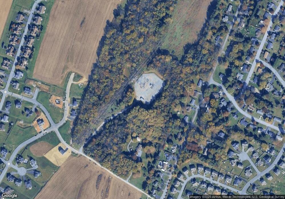 19006 Amesbury Rd, Hagerstown, MD 21742 - photo 1