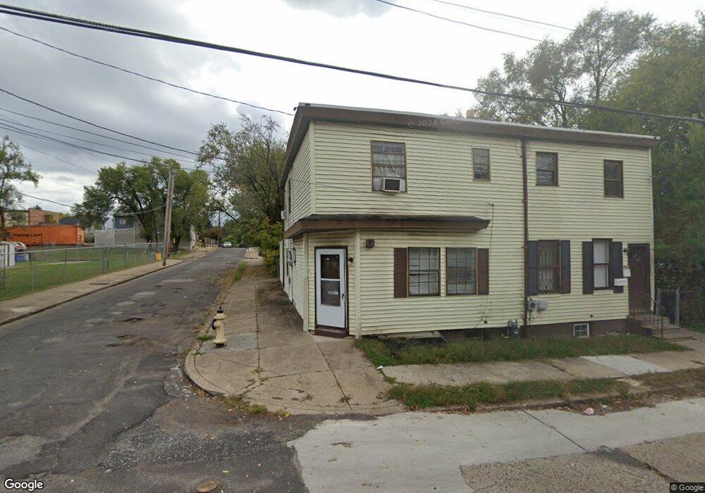 2842 Thompson St, Camden, NJ 08105 - photo 1