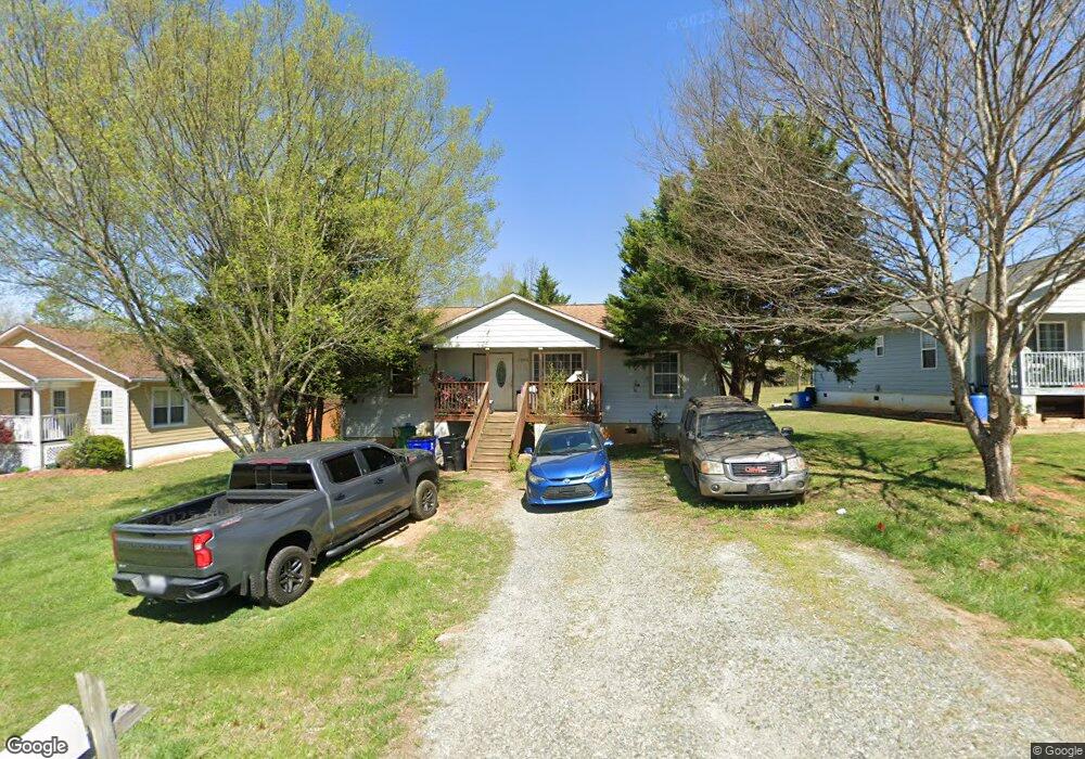 1806 Westmont Dr, Siler City, NC 27344 - photo 1