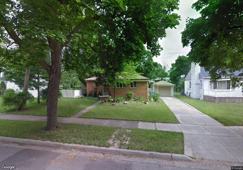 1708 S Genesee Dr, Lansing, MI 48915 - photo 1