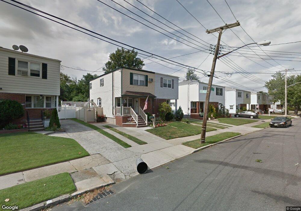 136-22 64th Rd, Flushing, NY 11367 - photo 1