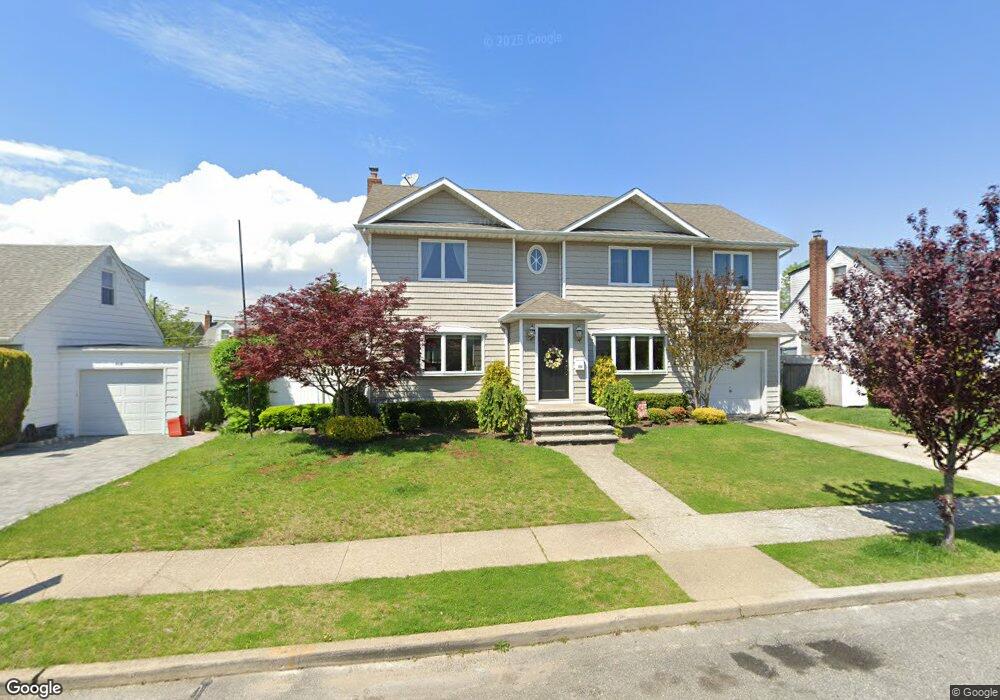 802 Garden Dr, Franklin Square, NY 11010 - photo 1