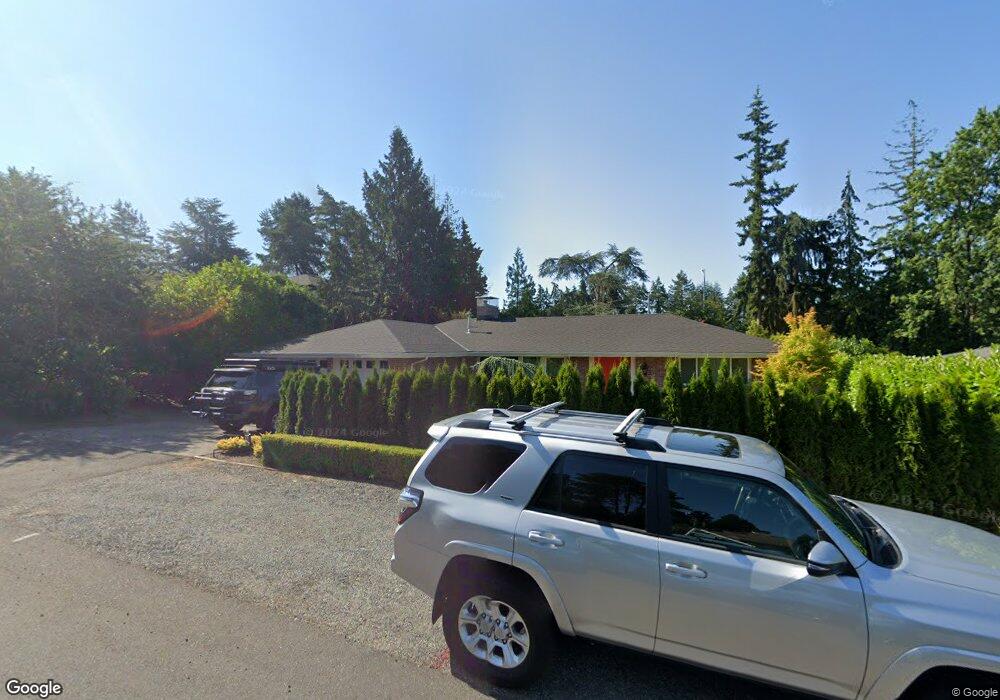 8315 Hunts Point Cir, Hunts Point, WA 98004 - photo 1