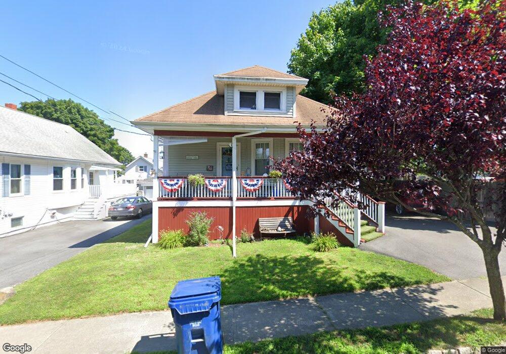 22 Deane St, Fairhaven, MA 02719 - photo 1