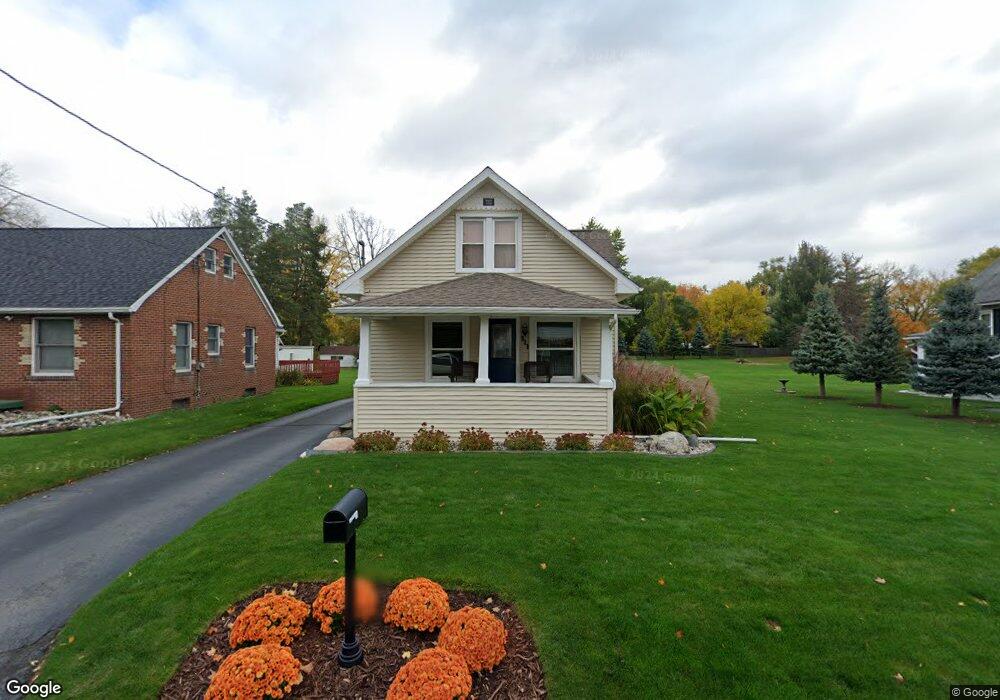 311 Crest St, Lansing, MI 48910 - photo 1