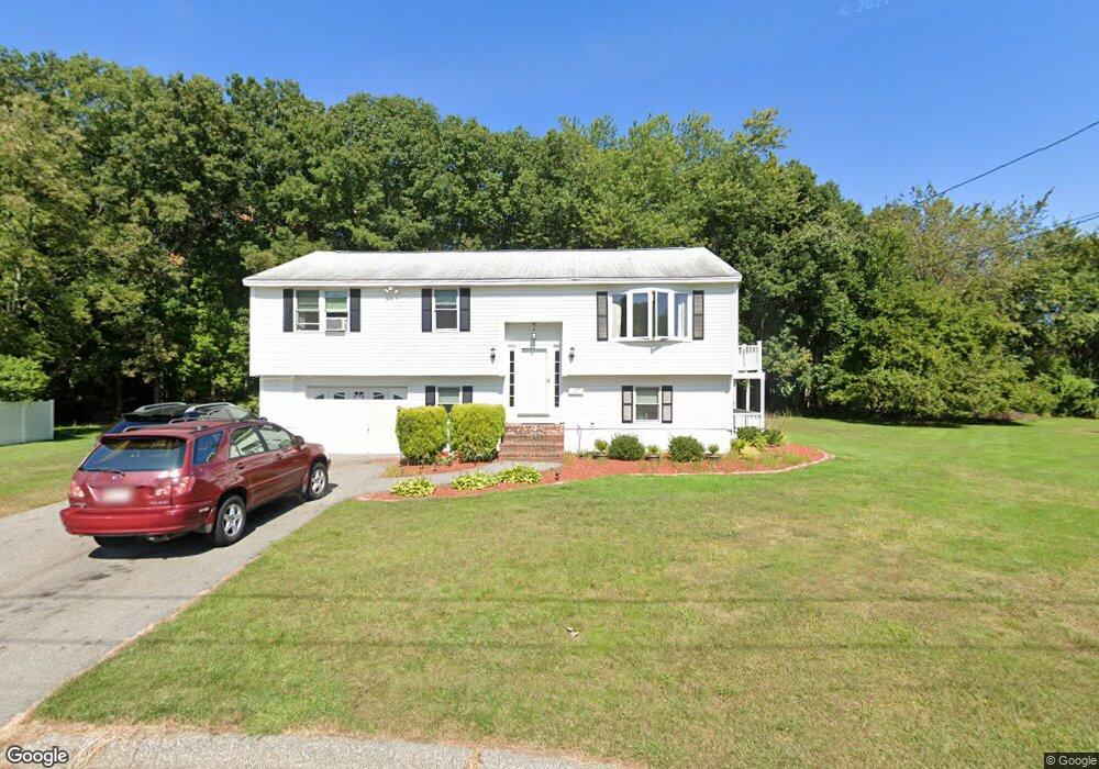 127 Woodburn Dr, Methuen, MA 01844 - photo 1