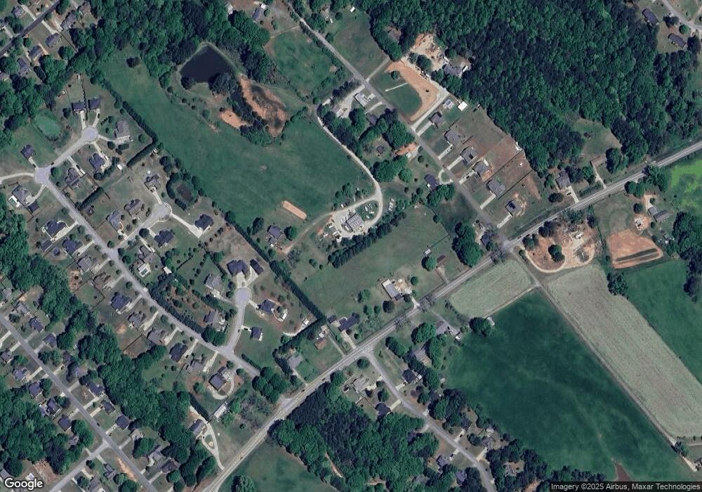 724 Jefferson Hwy, Winder, GA 30680 - photo 1