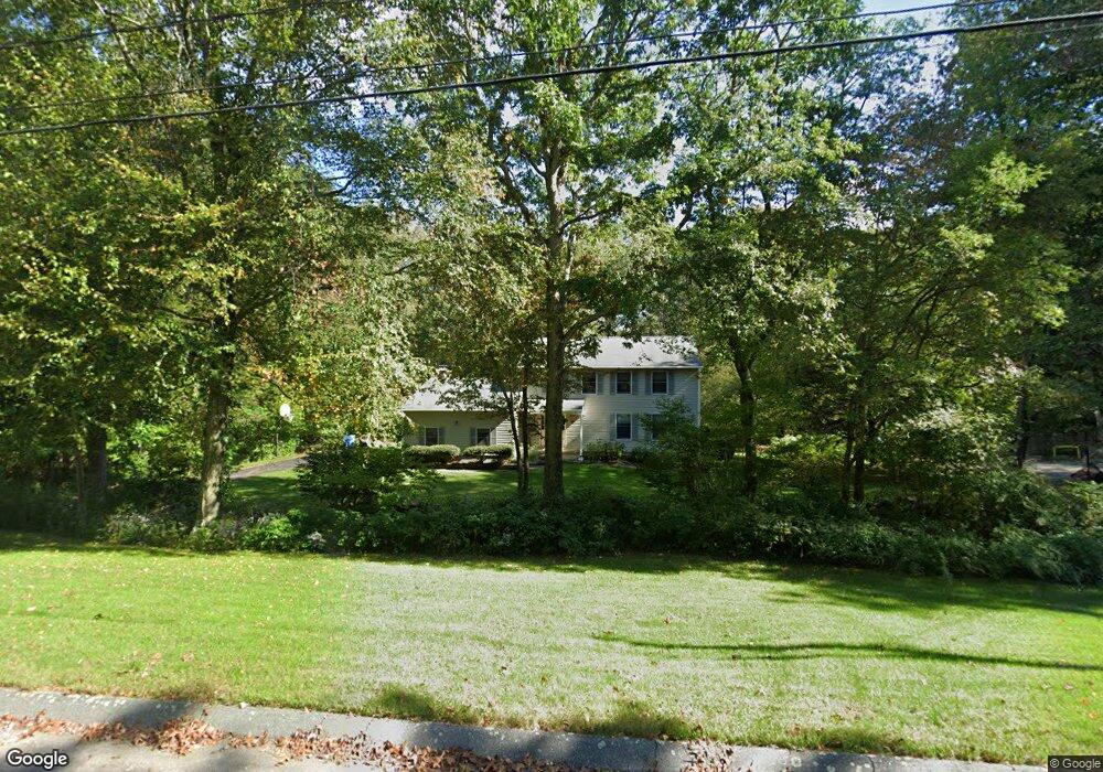 39 Chriswood Trace, Ledyard, CT 06339 - photo 1