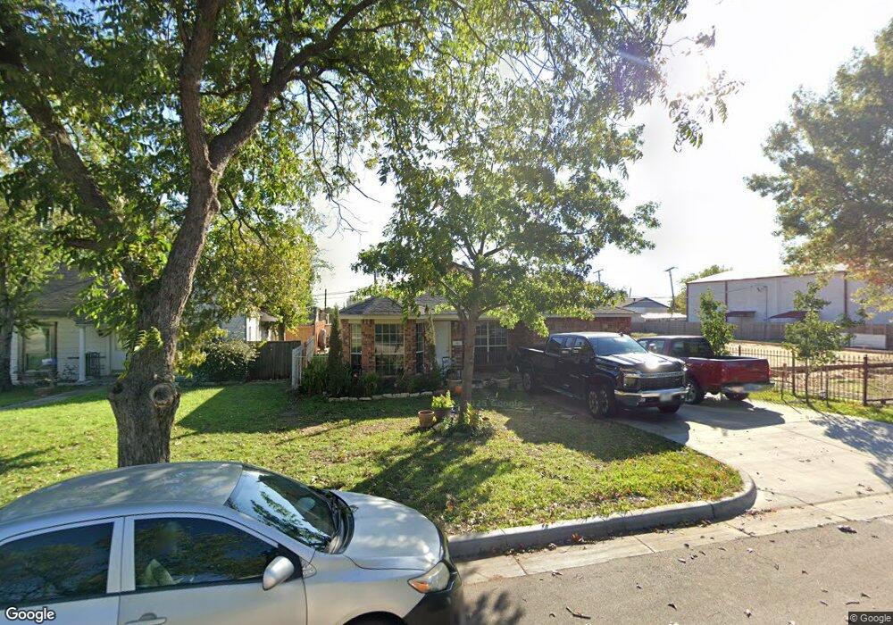 805 Bonham St, Grand Prairie, TX 75050 - photo 1