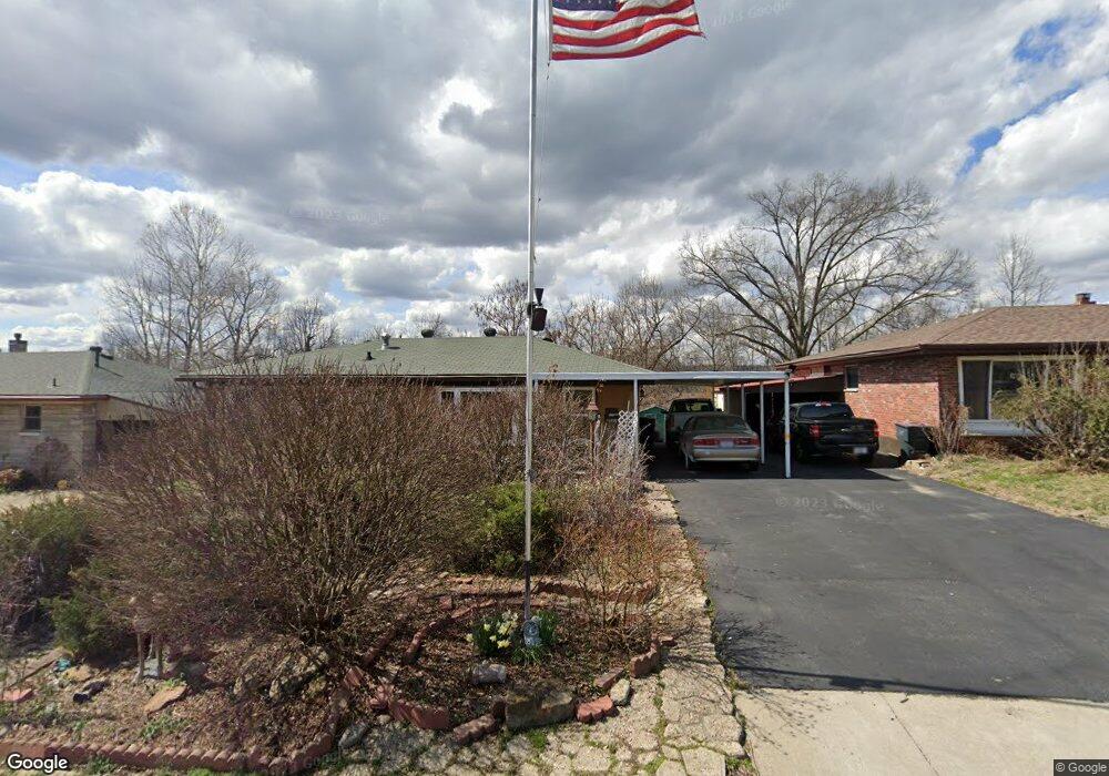 2587 E Robin Rd, New Albany, IN 47150 - photo 1