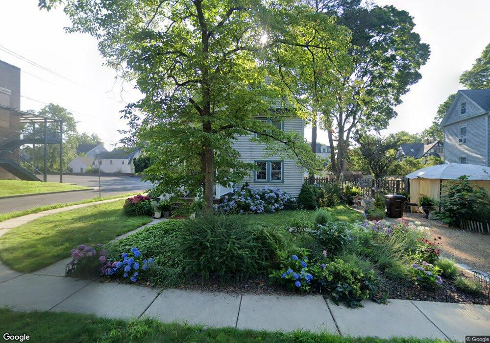 16 Fennway, West Hartford, CT 06119 - photo 1