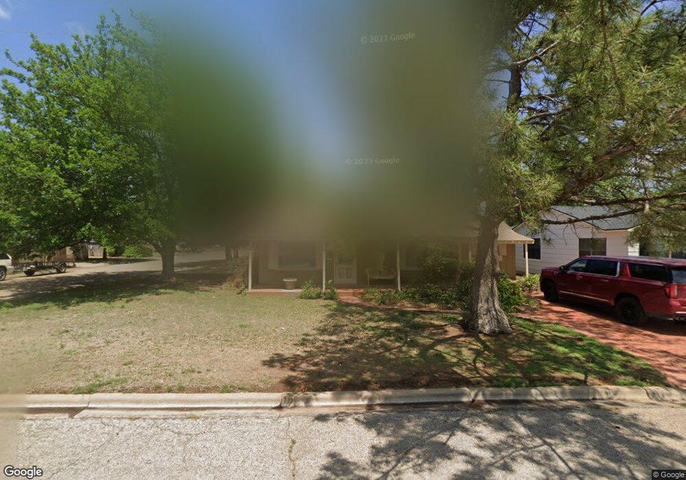 2310 W 11th St, Plainview, TX 79072 - photo 1
