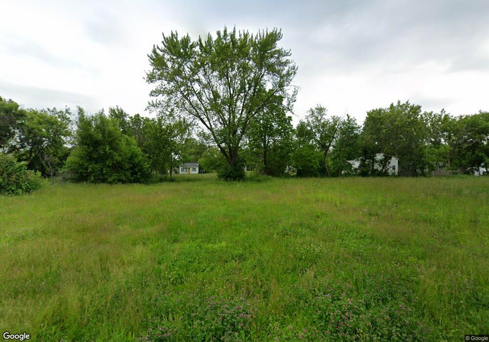 1302 Knickerbocker Ave, Flint, MI 48505 - photo 1