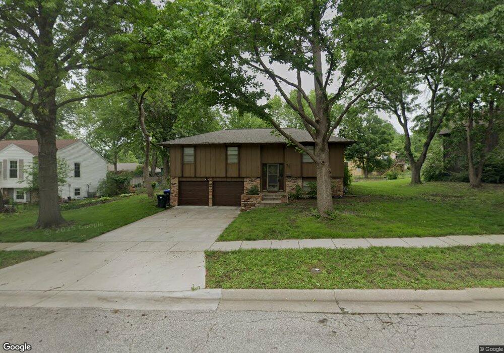 3722 SW 35th St, Topeka, KS 66614 - photo 1