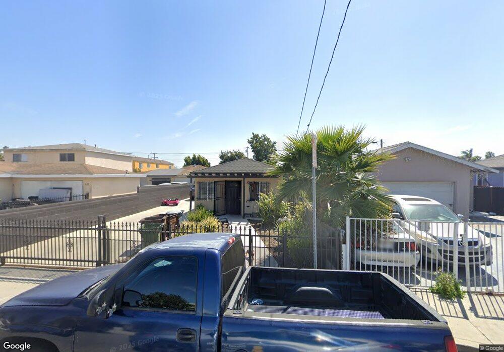 836 W Cedar St, Compton, CA 90220 - photo 1