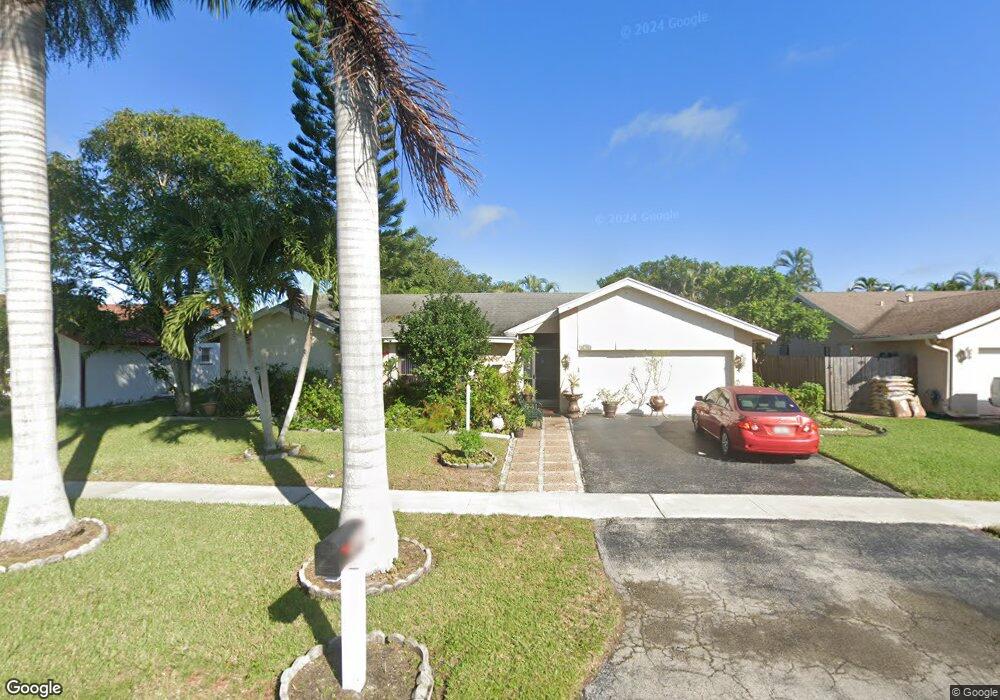 9611 Oregon Rd, Boca Raton, FL 33434 - photo 1