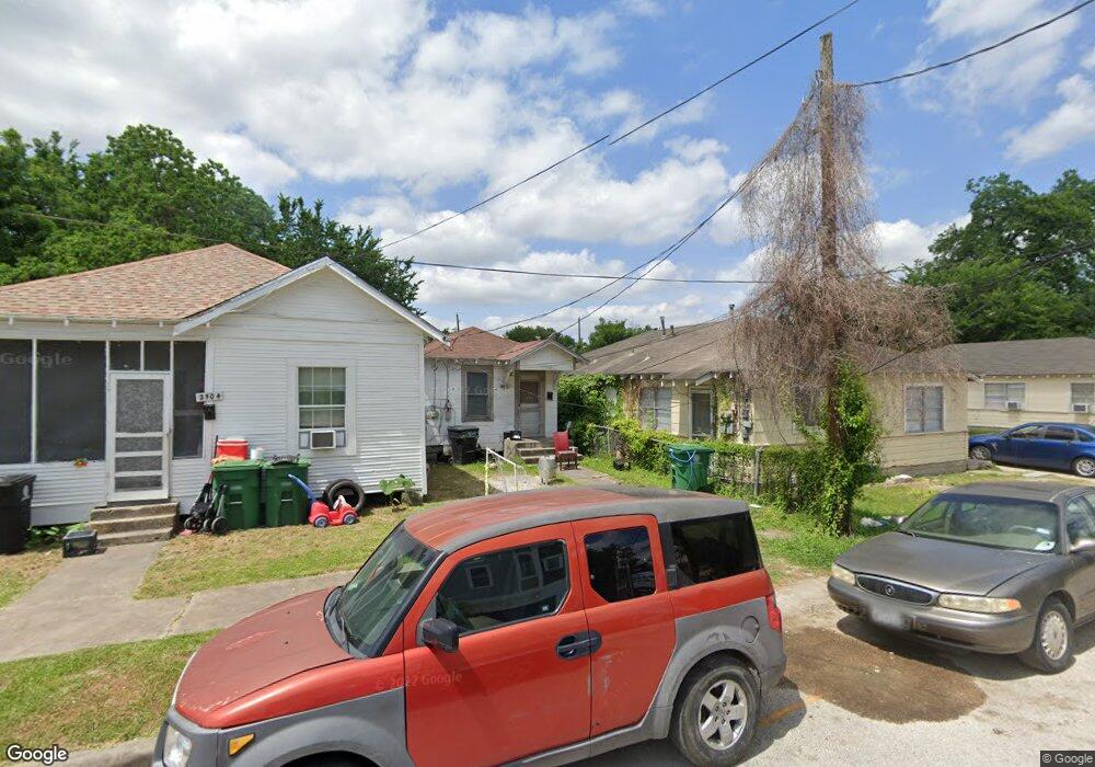 2502 Stuart St, Houston, TX 77004 - photo 1