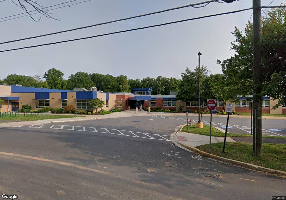 6616 Haycock Rd, Falls Church, VA 22043 - photo 1