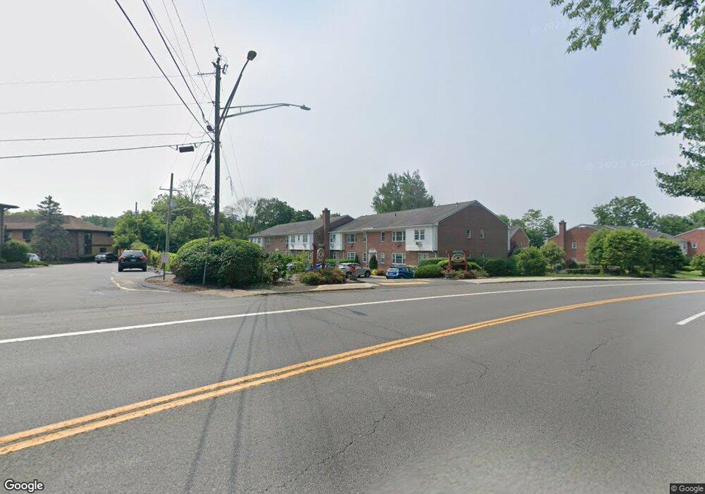 23 Roundtree Cir, Piermont, NY 10968 - photo 1